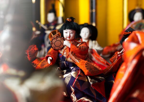 雛人形を大阪市で処分する方法。段飾りは粗大ゴミで捨てよう
